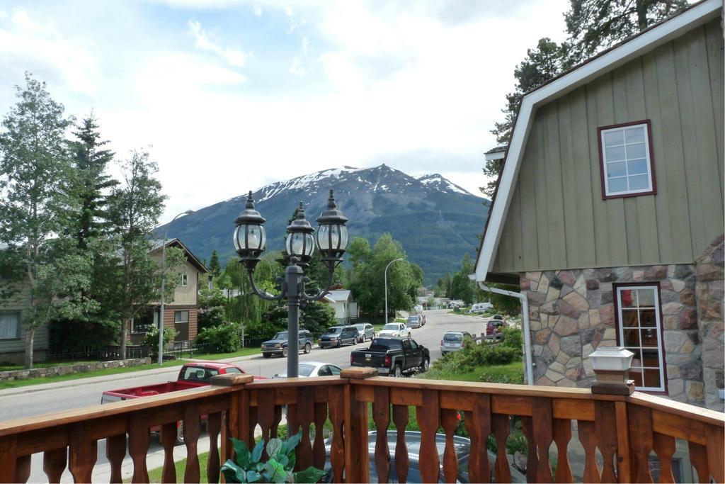 Celtic Haven Hotel Jasper National Park ภายนอก รูปภาพ